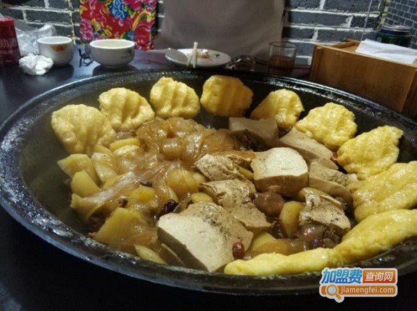 江湖乱炖铁锅炖加盟费