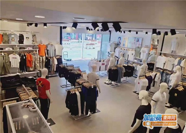 以纯服装加盟