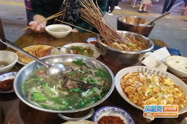 冯三孃跷脚牛肉加盟费