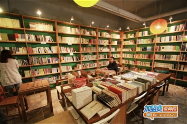 小型书店加盟