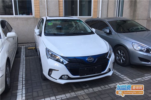 比亚迪电动汽车