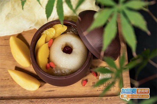 苹果树上的梨