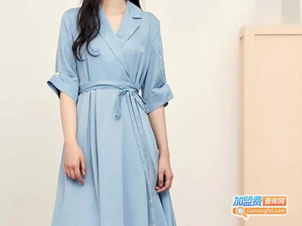 朵以女装加盟