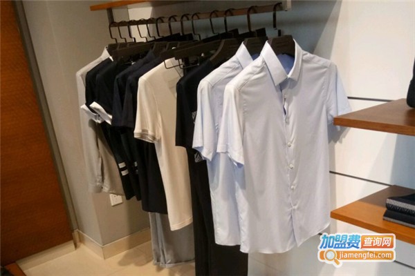 本色服饰加盟费