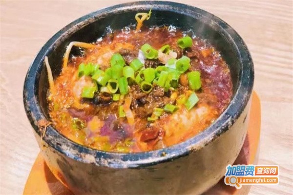 煮小篓盘盘麻辣烫加盟