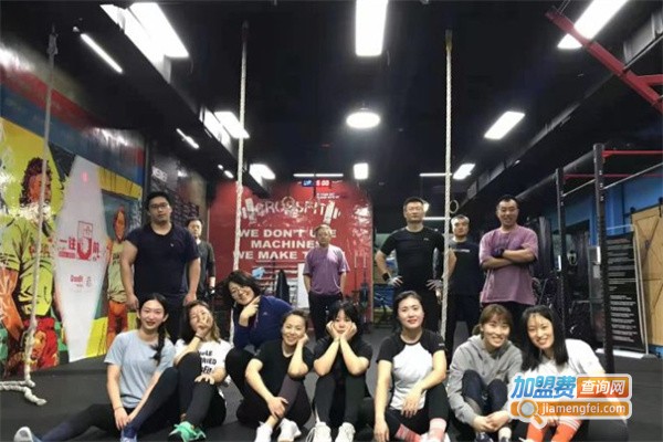 crossfit we in混合体能训练中心加盟费