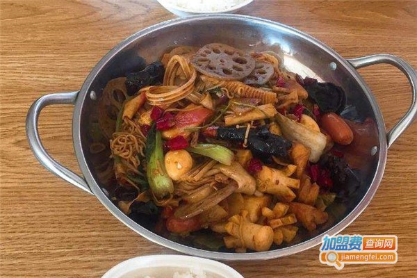 无名小子鸡公煲加盟费