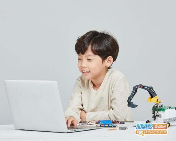 小科熊少儿编程加盟