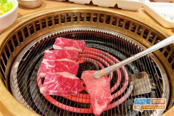 狐十八烤肉料理加盟费