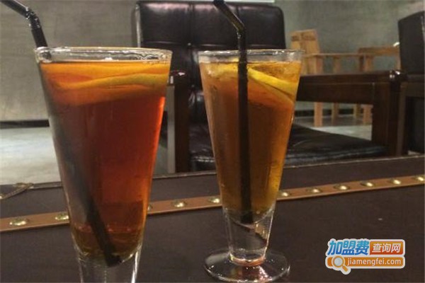 水水缤纷奶茶加盟费