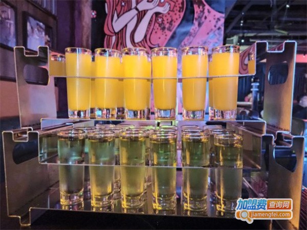 响音乐酒吧加盟