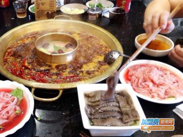 俏媳妇火锅加盟费