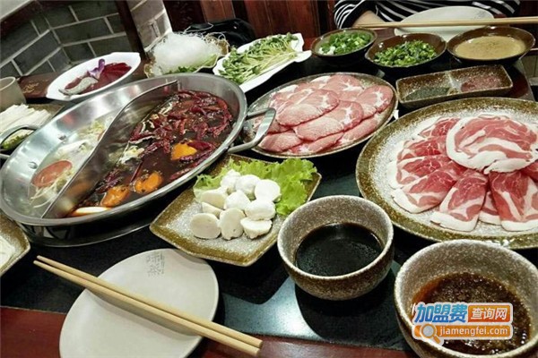 蜀师傅串串火锅加盟费