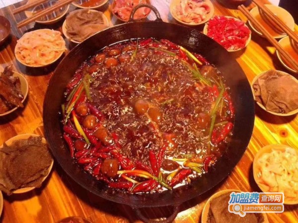钙骨火锅加盟费