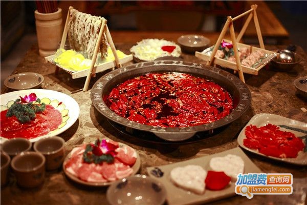 烹品锅物料理加盟费