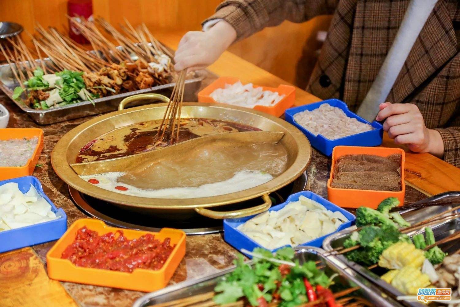 龙船小调·串串火锅加盟费