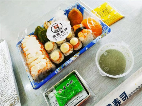 斋藤外带寿司加盟