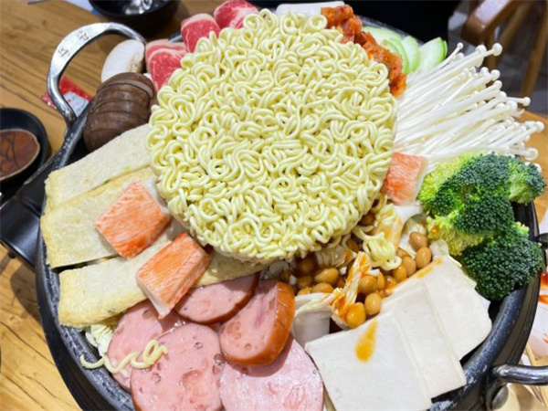 隔壁屋的料理店加盟费