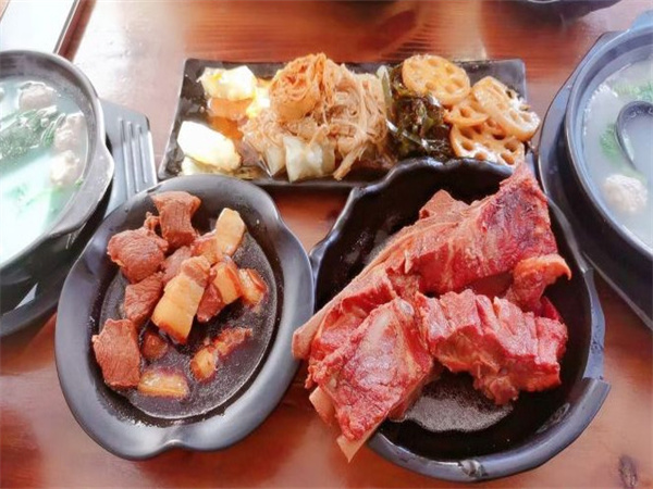 香满坛砂锅坛肉馆加盟费