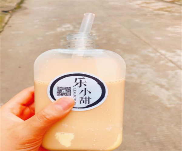 乐小甜中式茶饮加盟费