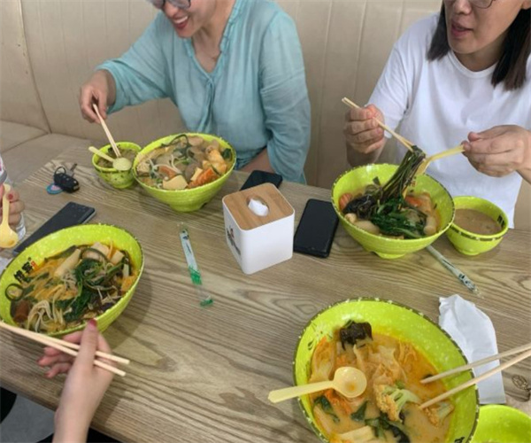 馋客麻辣烫加盟费