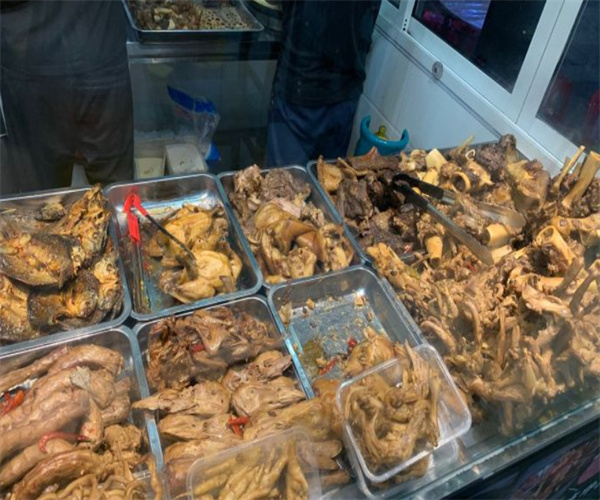 潜龙湾卤食加盟费
