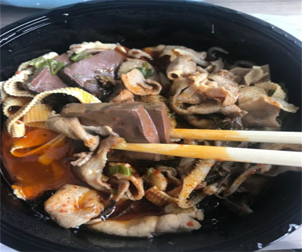 一个人的毛血旺加盟费