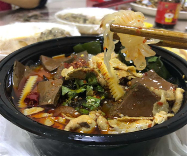 一个人的毛血旺加盟费
