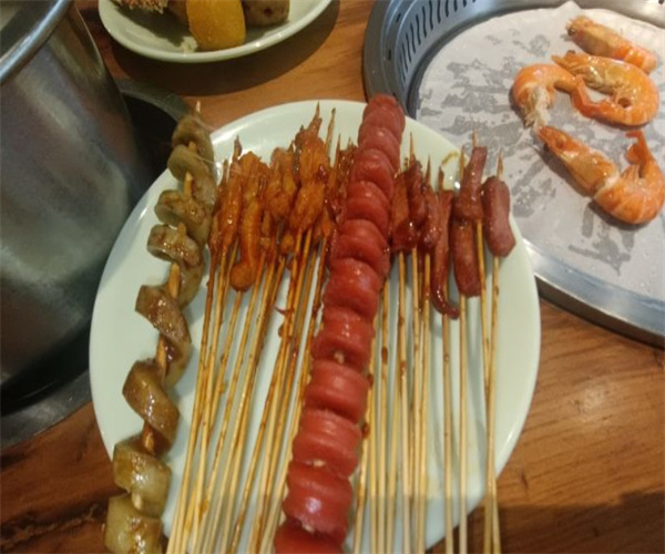 青艾特鲜切自助餐厅加盟费