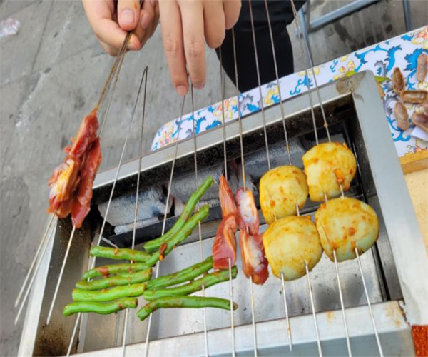 小炉小串加盟费