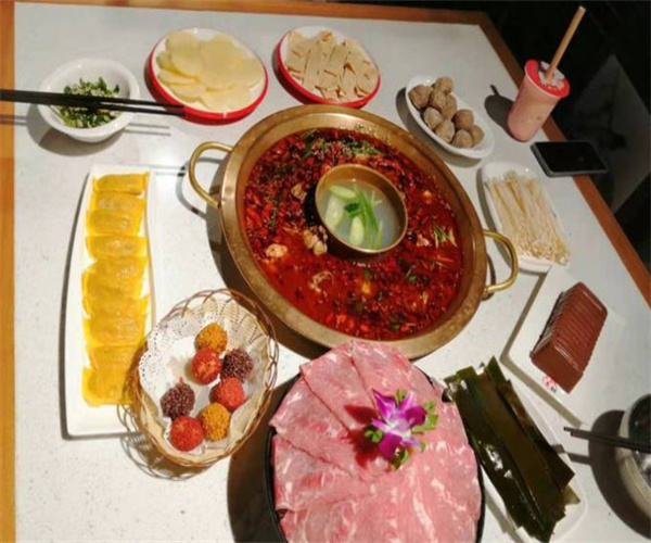 鲜渝味美蛙鱼头火锅加盟费