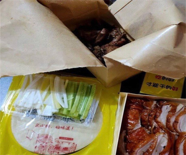 食鸭记京味烤鸭加盟