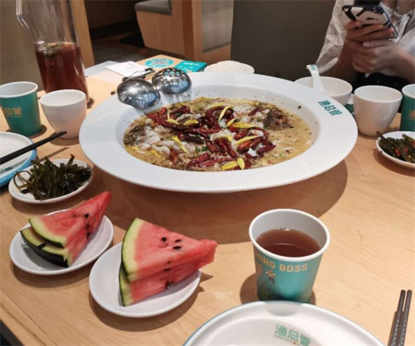渔总管骨汤酸菜鱼加盟