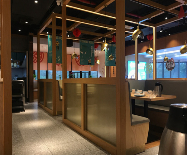 渔总管骨汤酸菜鱼加盟