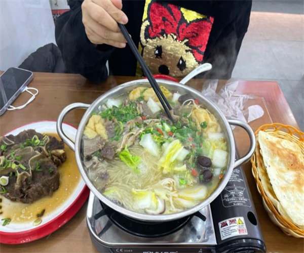 臻牛道牛肉汤加盟