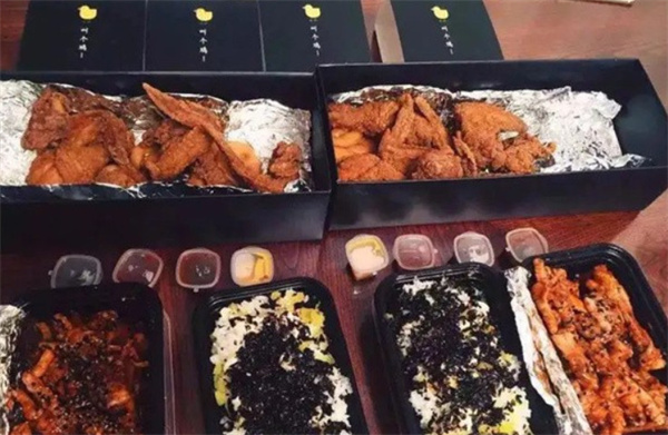 叫个鸡加盟费介绍，详细的叫个鸡加盟费内容！