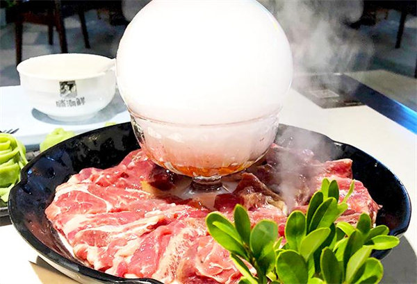 腩潮鲜火锅
