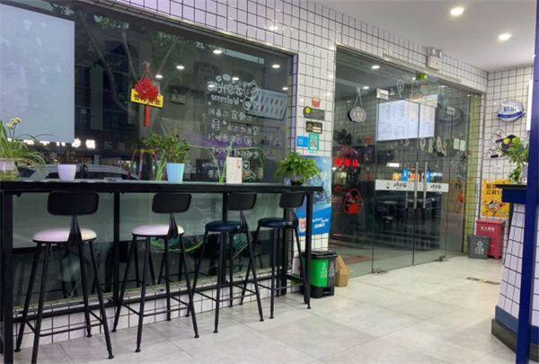 小猪啃饭团加盟