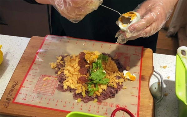 小桃饭团加盟