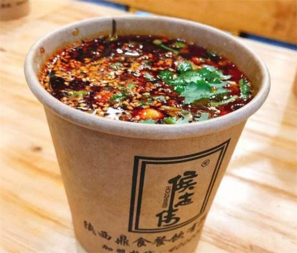 侯志伟加盟
