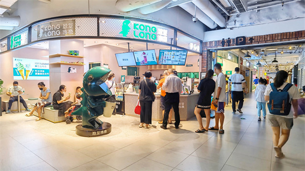 现在开家奶茶店还赚钱吗？恐龙传奇奶茶店加盟来解答