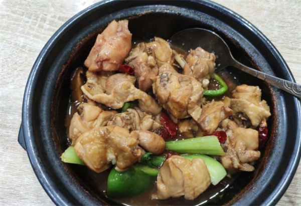速味居黄焖鸡加盟