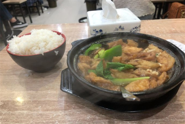 速味居黄焖鸡加盟