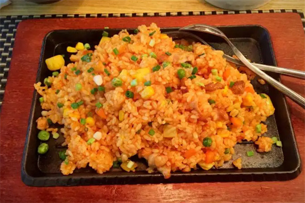 特色炒饭加盟