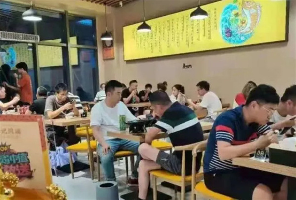 唐记同福金汤酸菜鱼加盟