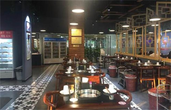 串串也疯狂火锅店加盟费