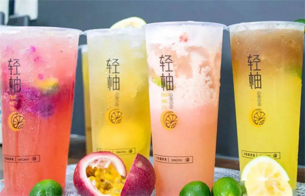 轻柚奶茶加盟