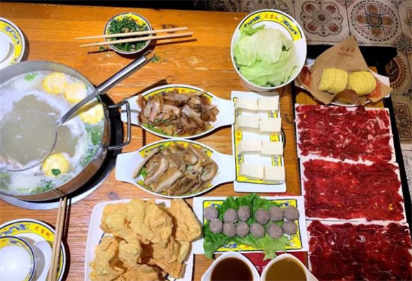 大吉利·潮汕牛肉火锅加盟