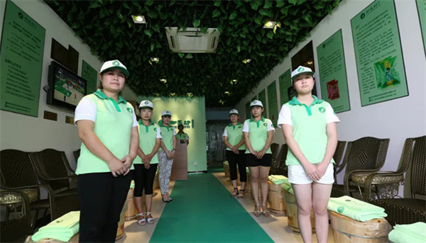 布医坊加盟
