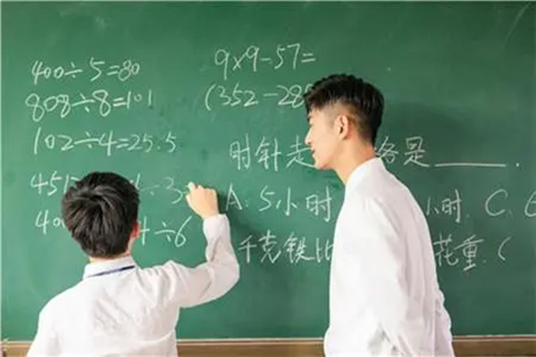 学霸君1对1加盟